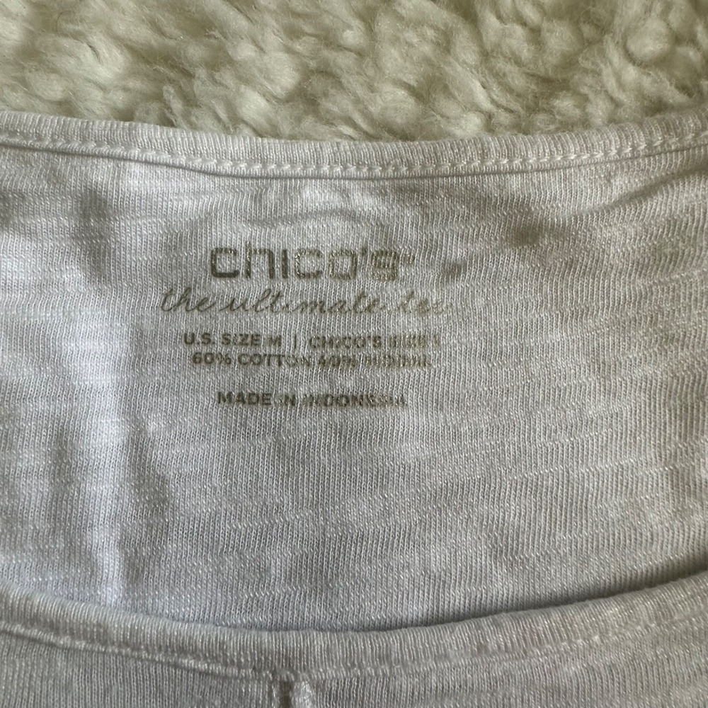 Chico's The Ultimate Tee White Short Sleeve Slub Cotton Modal Top Size 1 Medium - Picture 2 of 9